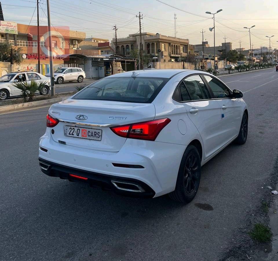 شيري أريزو 5